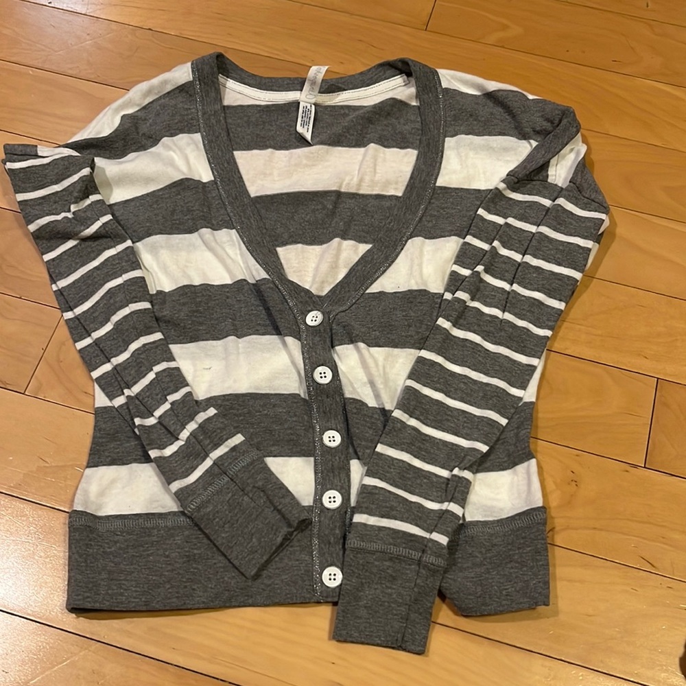 Button down grey and white top from aeropostale size xs